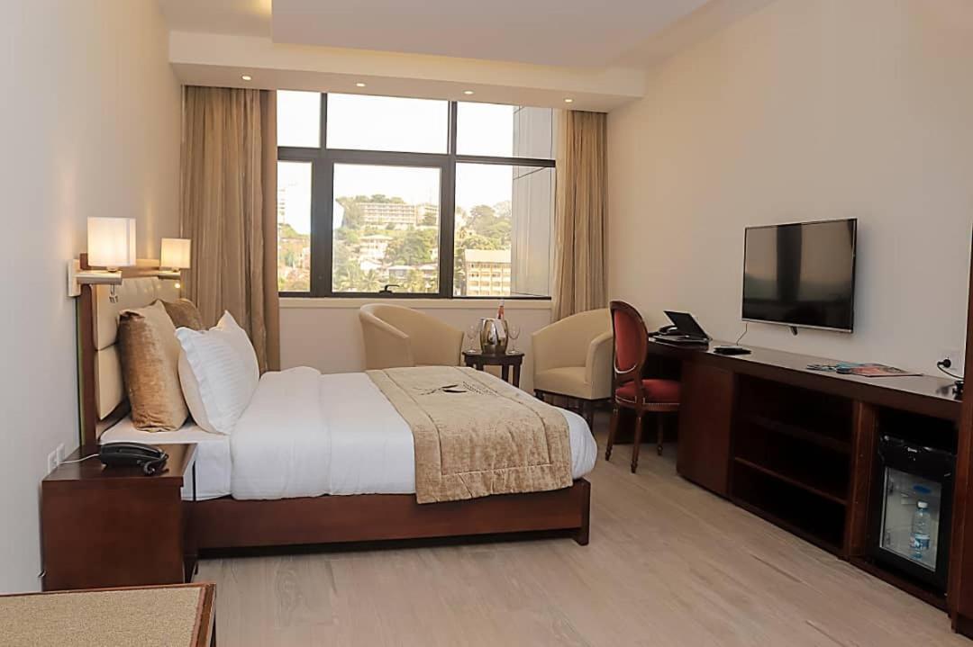 פריטאון Mamba Point Hotel מראה חיצוני תמונה