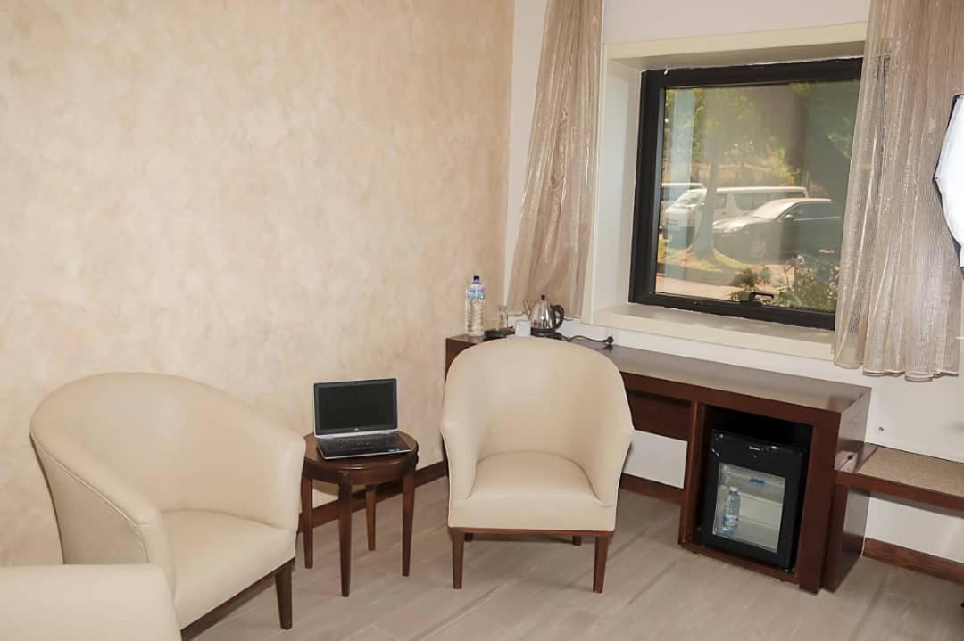פריטאון Mamba Point Hotel מראה חיצוני תמונה