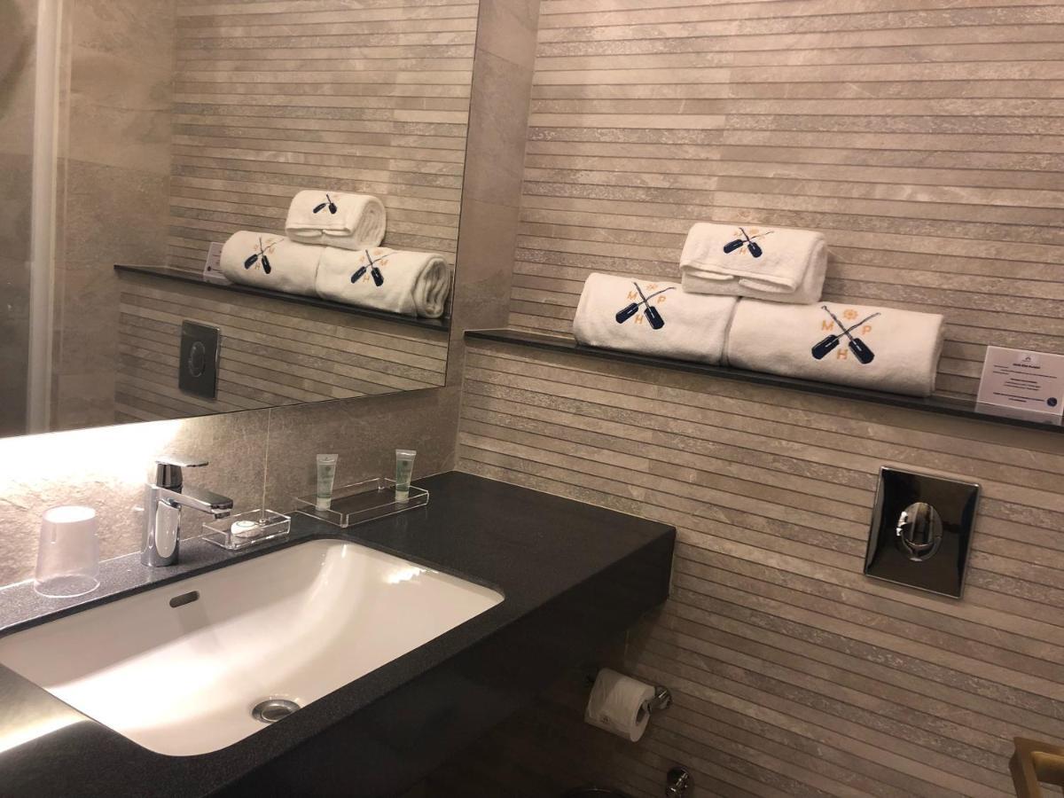 פריטאון Mamba Point Hotel מראה חיצוני תמונה